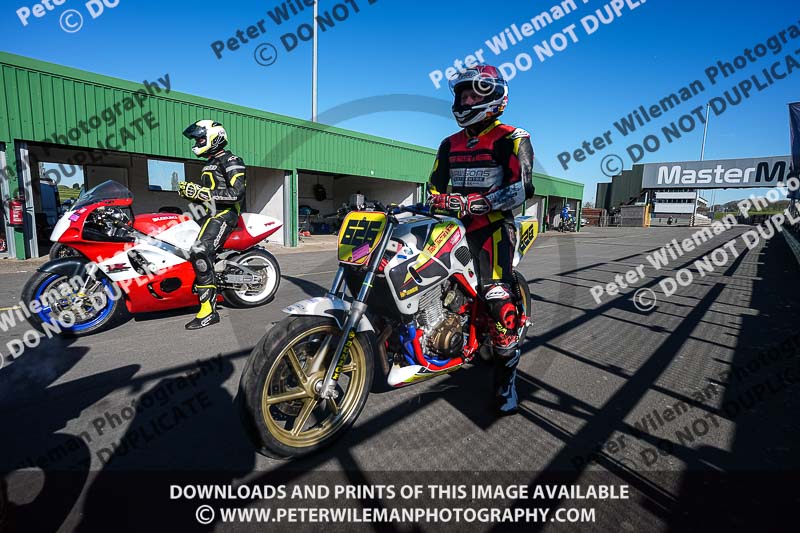 enduro digital images;event digital images;eventdigitalimages;mallory park;mallory park photographs;mallory park trackday;mallory park trackday photographs;no limits trackdays;peter wileman photography;racing digital images;trackday digital images;trackday photos